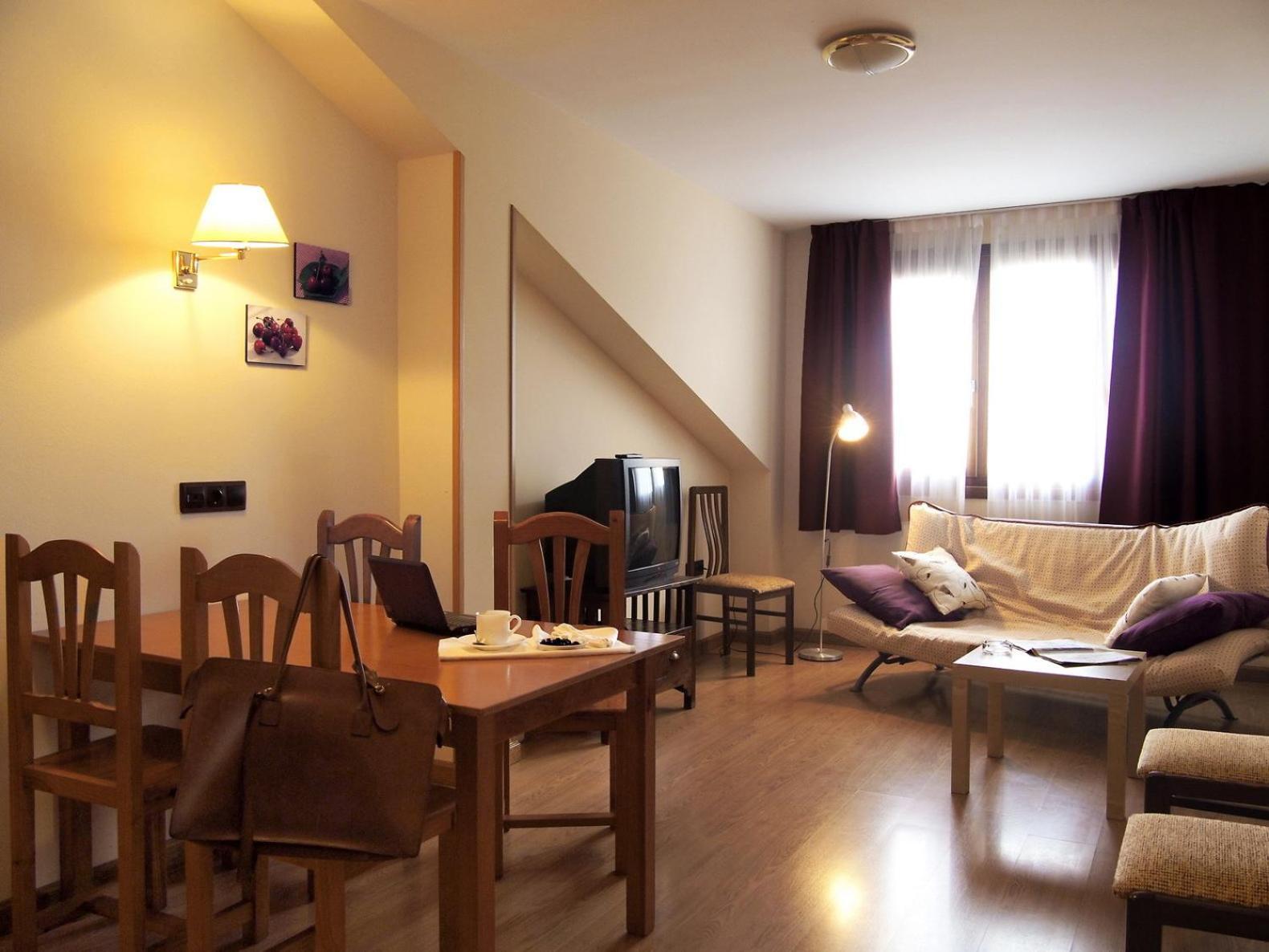 Hotel Y Apartamentos Arias Navia Δωμάτιο φωτογραφία